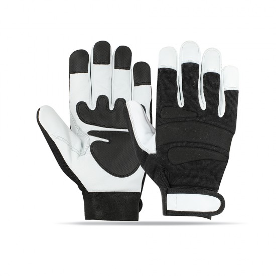 BATTING GLOVES